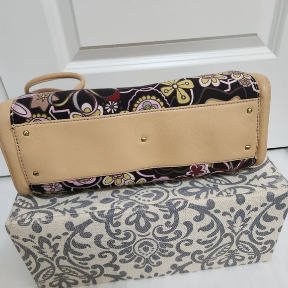 Vintage Cole Haan Floral Barrel Handbag - Picture 5 of 14